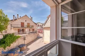 Grande Maison De Ville Renove - Image 4