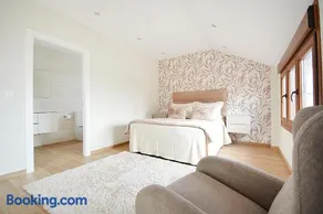 GALIHOST - Luxury Dreams in Playa Paxariñas - Image 1