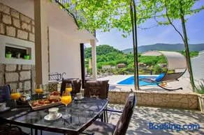 Holiday Home Vedrana - Image 3