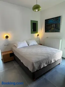 Elaeagnus Apartments - Image 2