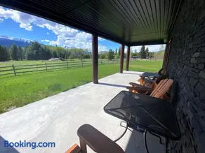 The Westview Cabin - Image 2
