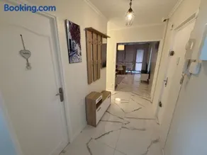 Bel Appartement spacieux T4 avec 2 Parkings privée Gratuit - Image 2