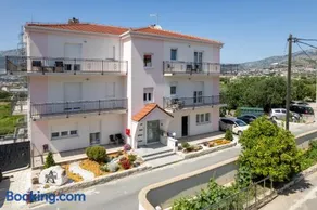 AAA Anić Amazing Apartments DELUXE - Image 1