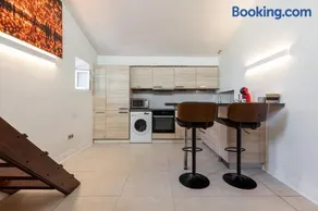 Superbe appartement en plein centre du vieil Antibes - Image 5
