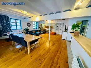 Oasis-Spacious Loft in Excellent Location - Image 5