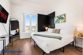 Central LA Hideaway, Steps from Japanese Village - Image 2