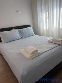 Artio Apartment - Image 5