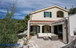Four-Bedroom Holiday Home In Klek - Image 4