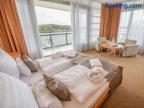 Szent János Hotel - Image 1