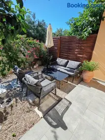 Oliviera Calm Home - 7 Min Walk to Beach View, Pool - Image 3