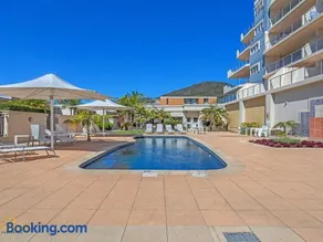 Breakwater Apartment 402 - Image 2