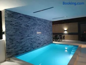 Holiday House "M" Omiš - Newly renovated house with swimming pool, 3 rooms, gym, large terrace with amazing view on town and 6 parkplaces - Image 1