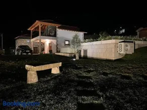 House with saltwater pool - Charming in the Douro Valley - Image 2