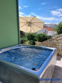 House Zrile with jacuzzi - Image 2