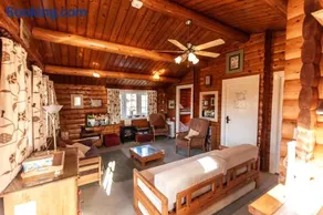 Log Cabin nr Coed y brenin By Seren Short Stays - Image 2