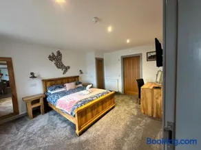 The Bridge Self Catering - Image 2