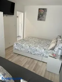 Acogedor piso en Cariño - Image 2