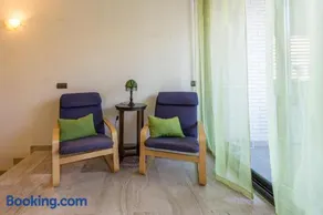Hauzify I Apartament Altamira - Image 3