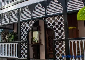 The Ferreiras - Image 2