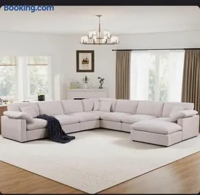 Luxury Room In McDonough - Image 4