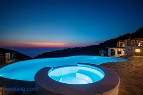 Villa Amara Private Estate - Image 3