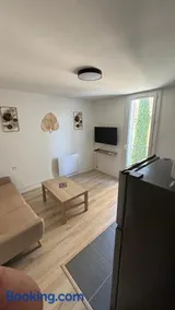 Bel appartement cœur de village - Image 1