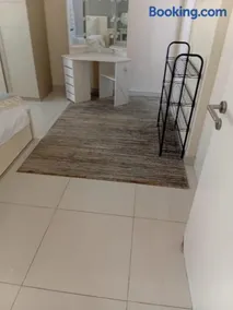 Chic Park Central 1Bedroom Perfect for Two - Image 4