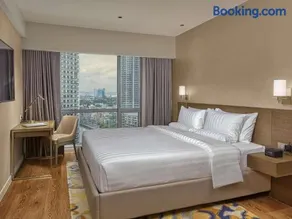 Amira Luxury at Novotel Suites Manila near Makati and BGC - Image 4