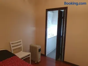 Three bedroom double lounge large house, sleeps 6 - Image 2