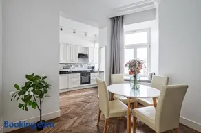 City Center - Cozy And Bright - Dobra 11 - Image 1