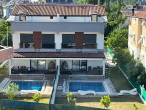 Villa Isra 5 plus 1 Bedroom Villa Private Pool and Garden - Image 1