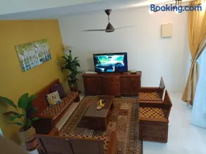 Kayu Cengal Homestay - Image 3