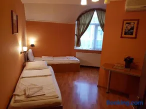 Motel Al Capone - Image 5