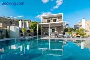 Achlia Beach Villa - Image 2