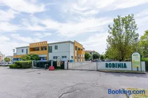 Robinia/Pinetine Lido Altanea - Image 2