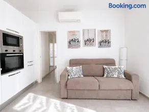 Hostdomus - Fior di mare - alloggi con parcheggio privato - Image 3
