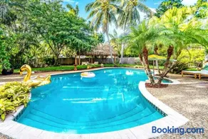 Tropical Pool Tiki Heaven - Image 2