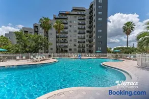 Relaxing Central Condo with Balcony 7 Min to Universal - Image 4