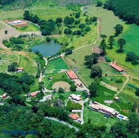 Fazenda com 3 espaços independentes - 10 suítes com PISCINA, 4 suítes com JACUZZI ou Chalé romântico com JACUZZI - Wi-Fi 400MB Lagos e Cavalos - Image 2