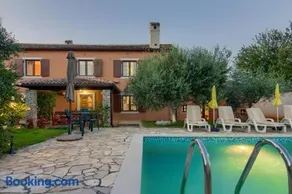 Beautiful stone istrian villa Anamaria with pool near the beach - WiiBuk - Image 2