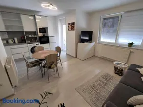 BlankApartman - Image 1