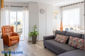 Exclusive Views of Malaga, Santa Isabel - Image 3