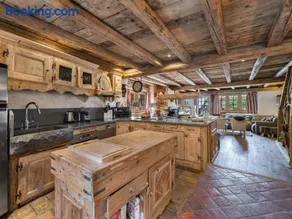 Chalet authentique avec jacuzzi, sauna et parking pour 12 personnes - Image 1