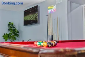 Ranch Style Luxe Game Room & Fire Pit Free Wi-Fi - Image 2
