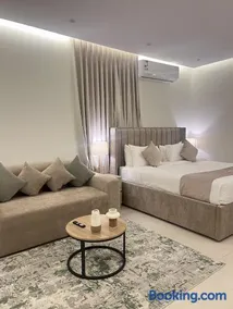 Cozzzy Apartments - Image 1