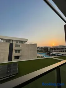 Long Beach Holiday Resort - Image 2