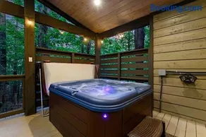 Elevated Hideaway in Nature - Image 2