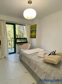 Mirror Apartment - Image 3