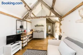 Shellbraes Studio - Image 3