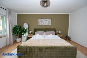 Green Mango - City Apartment mit Balkon - Image 2